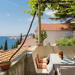 Apartment Perovic