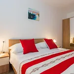 Apartment Perovic