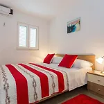 Apartment Perovic